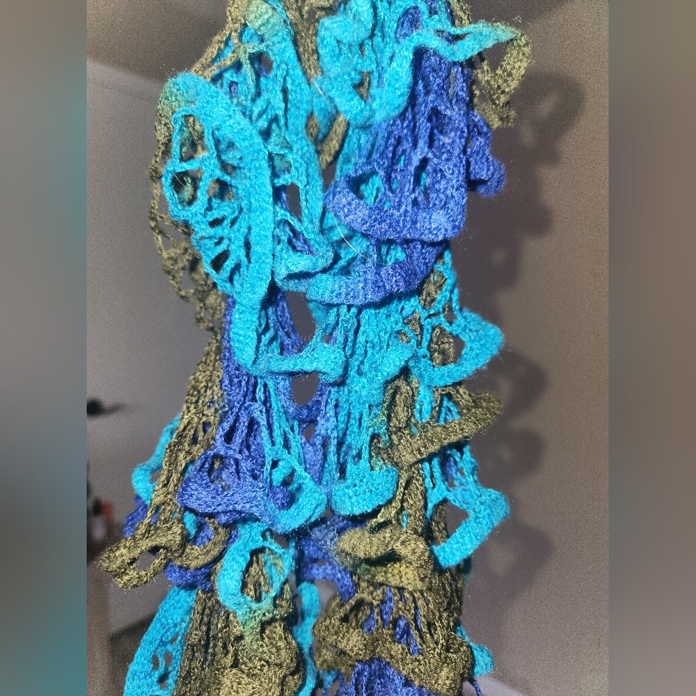 Knit scarf